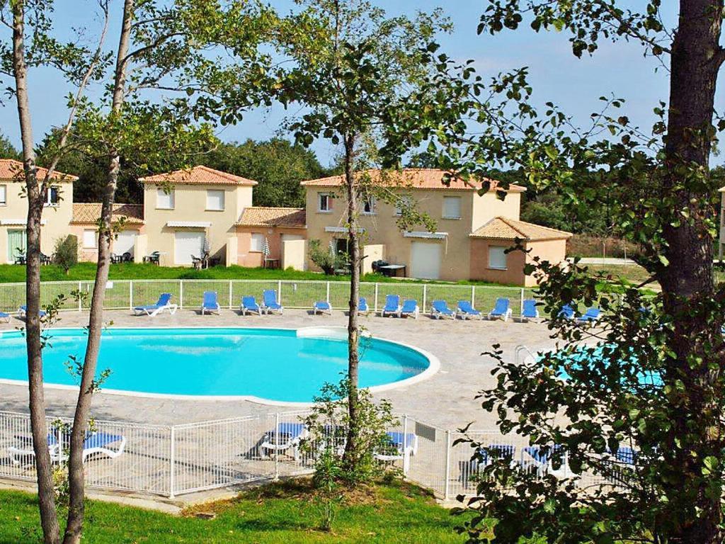 Nouvel Location D'Un Bel Appart T2 Climatise Et Meuble Au Rdch Avec Piscine Dans Residence Les Melody Santa-Maria-Poggio  Exterior foto